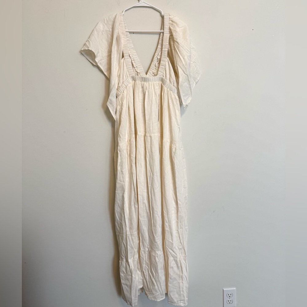 Showpo Lyrad Empire Waist Textured Maxi Dress White NWT US 10 Boho - Picture 8 of 12